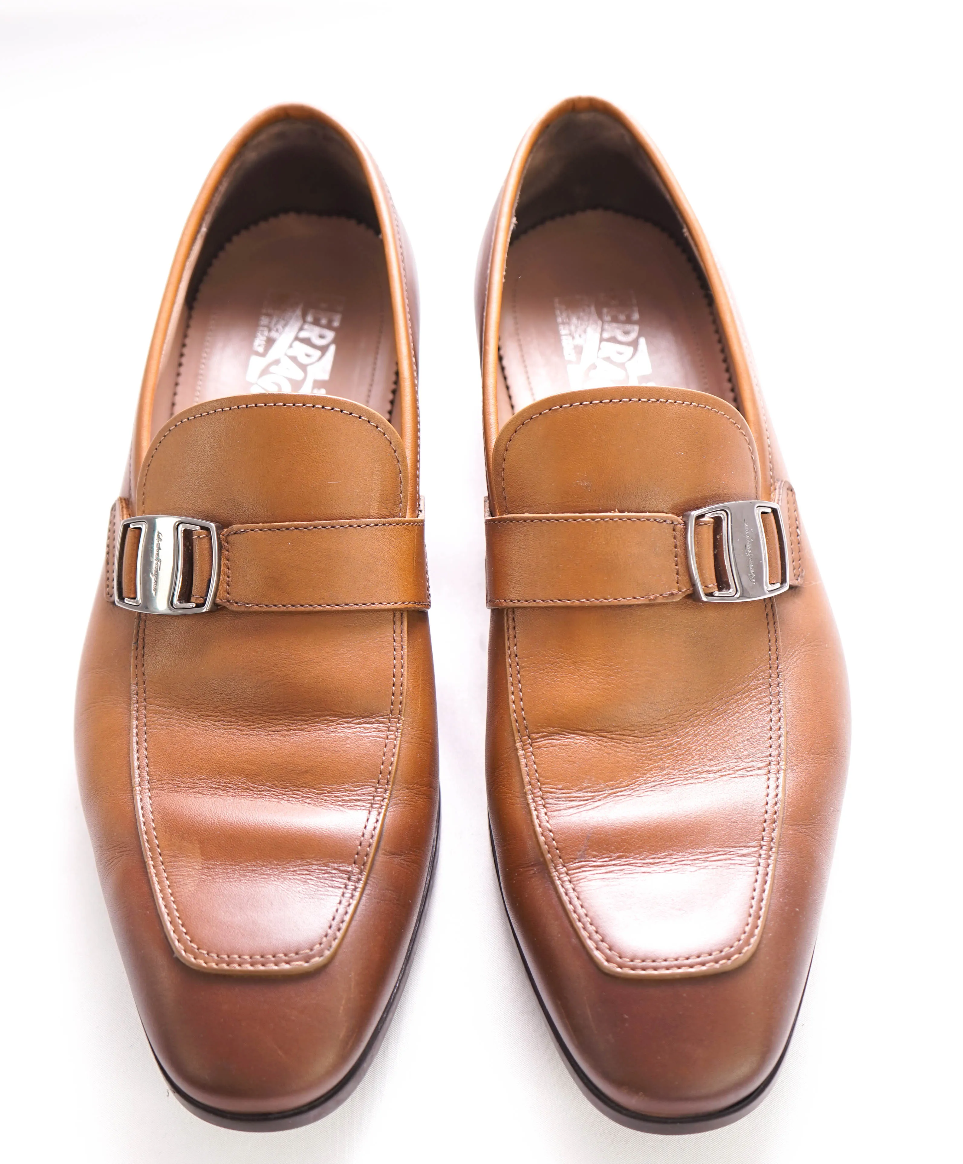 $780 SALVATORE FERRAGAMO - Brown Logo Bit Front Loafer - 8 EE US