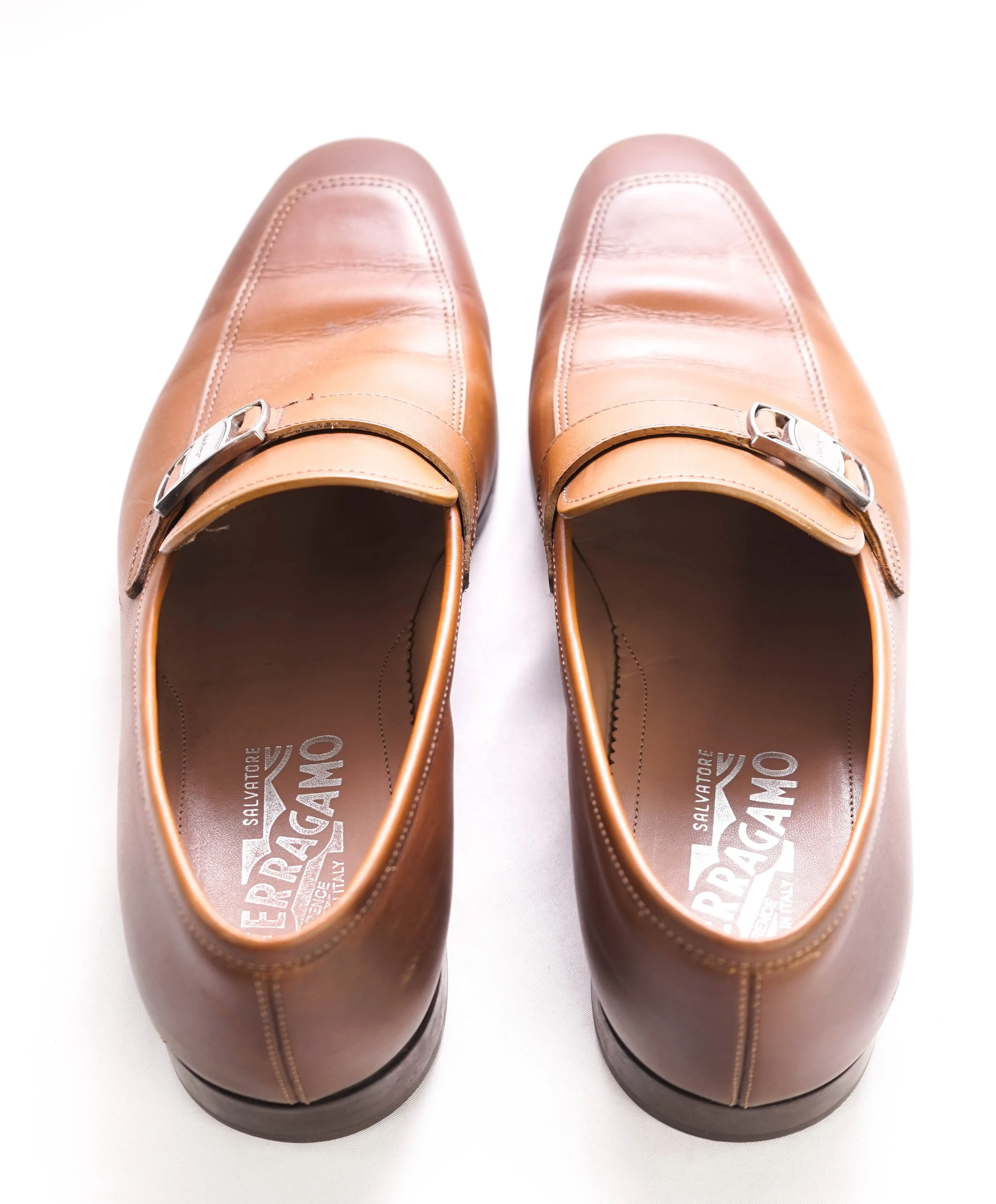 $780 SALVATORE FERRAGAMO - Brown Logo Bit Front Loafer - 8 EE US