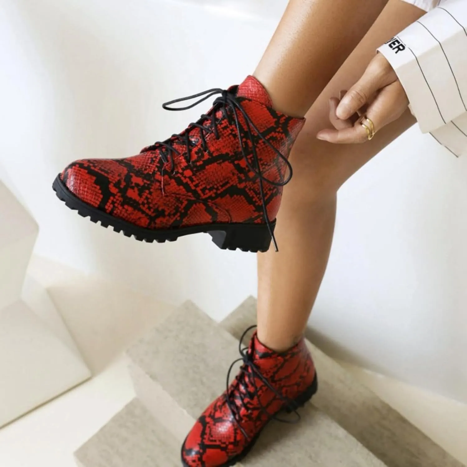 Aflngle Women's Block Snakeskin Printed Flat Ankle Boots Round Closed Toe Lace Up Low Chunky Heel Slip on Chelsea Short Boots
