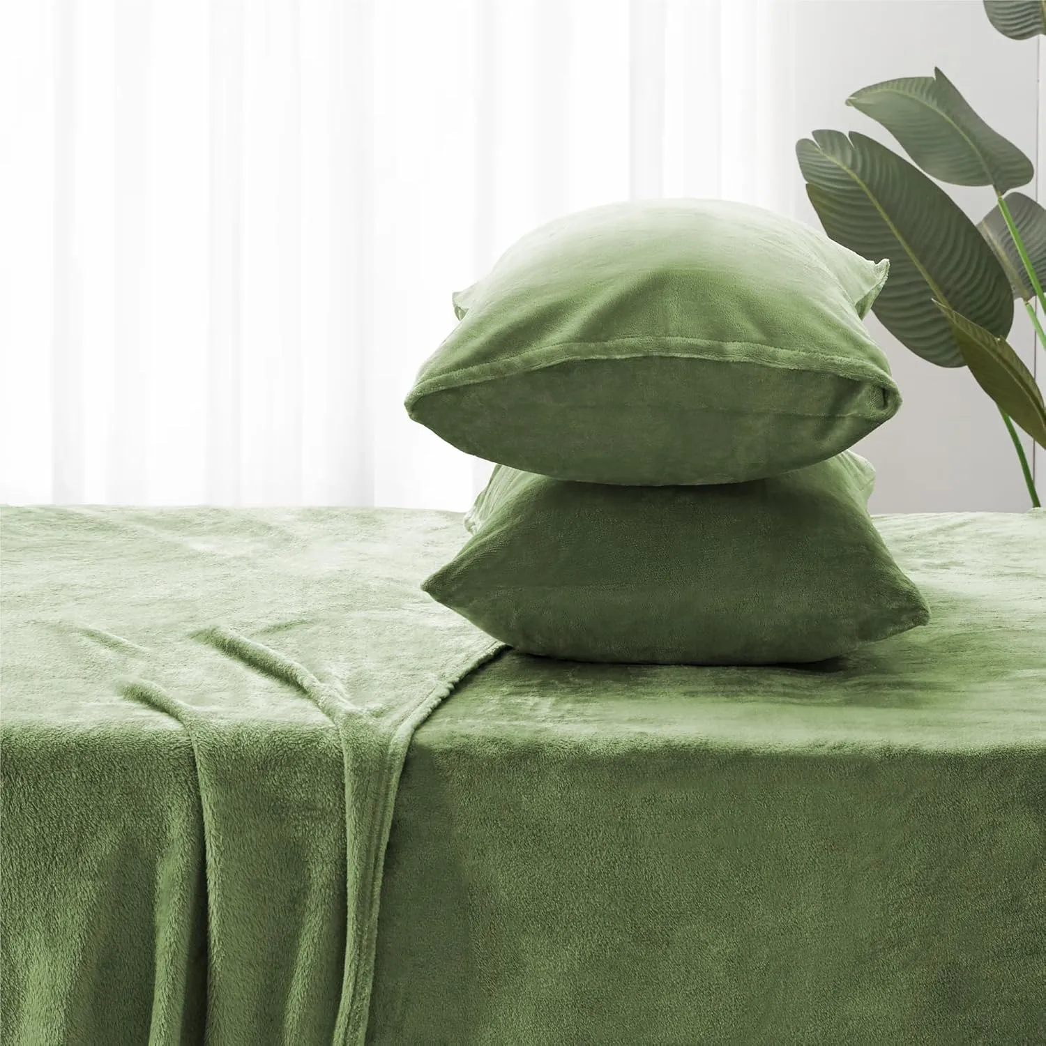 BEDELITE Flannel Sheets Full Size Green - Super Soft Fleece Sheets Set Fluffy Extra Plush, 4 Piece(Include Fitted Sheet, Flat Sheet, 2 Pillowcases)