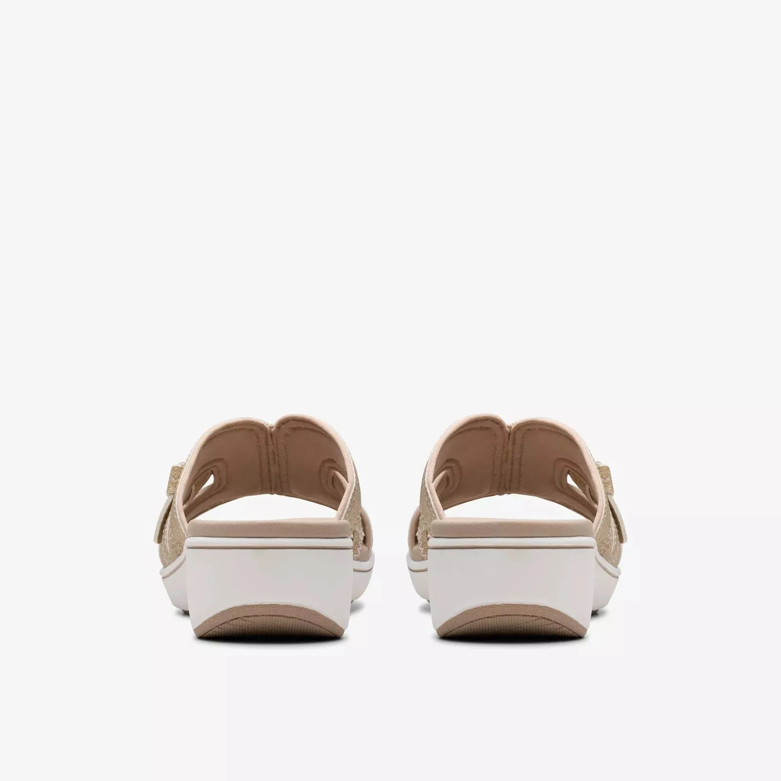 Clarks Women's Breeze Rae Mia Sand Interest 26181863