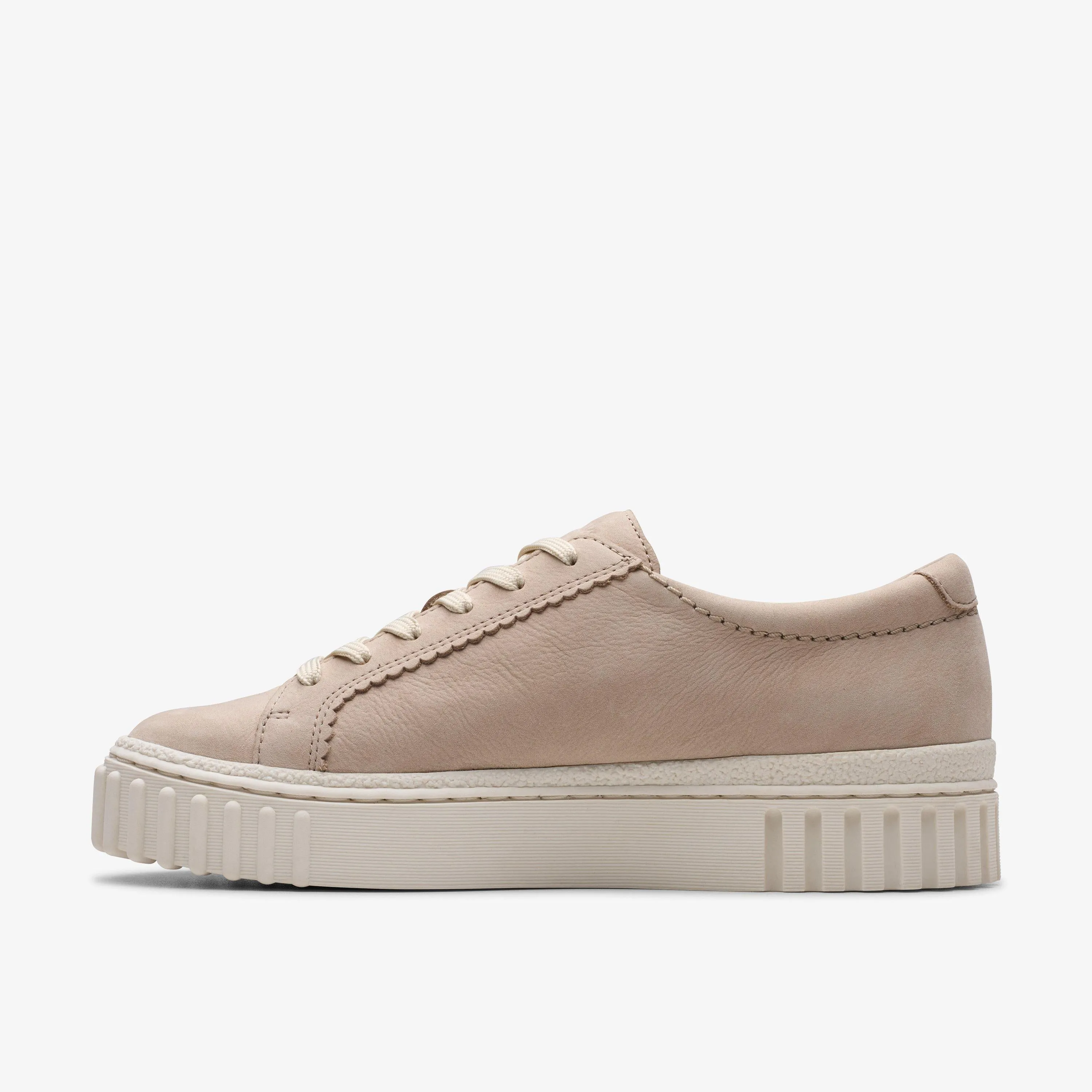 Clarks Women's Mayhill Walk Sand Nubuck 26181211