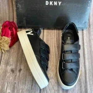 DKNY Savi Black Leather Sneakers 7.5M