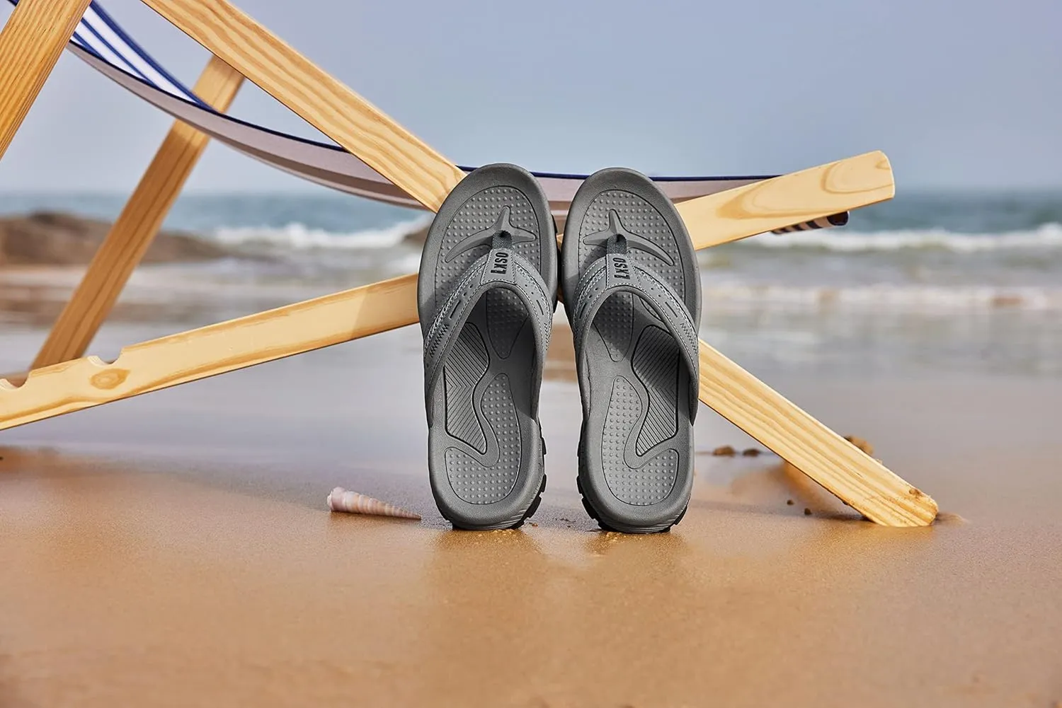 Flip Flops for Men Beach Thong Sandals with Arch Support Water Resistant Slippers Shower Shoes