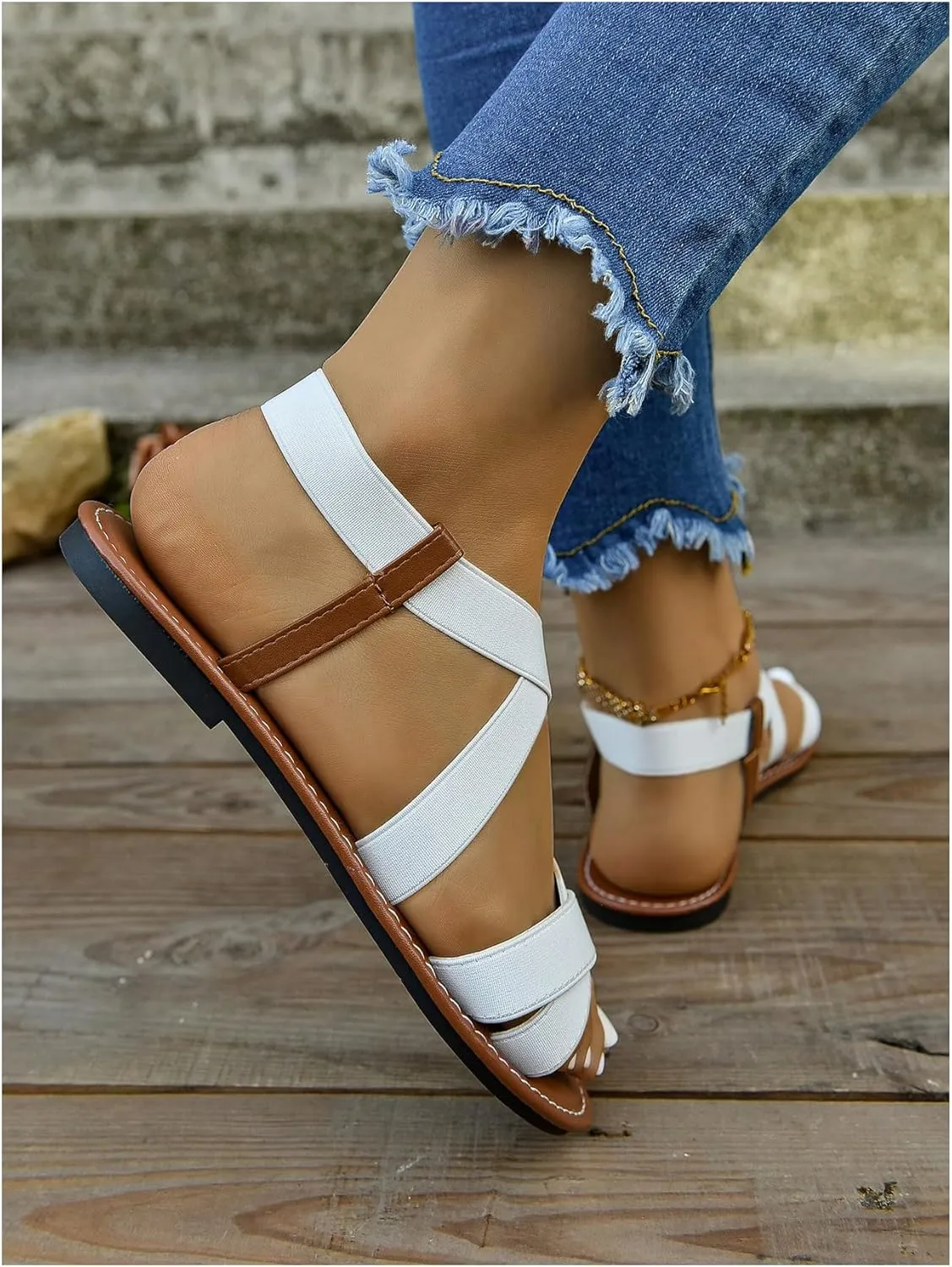 Floerns Women's Flat Sandal Criss Cross Ankle Strap Leather Slip on Summer Shoes