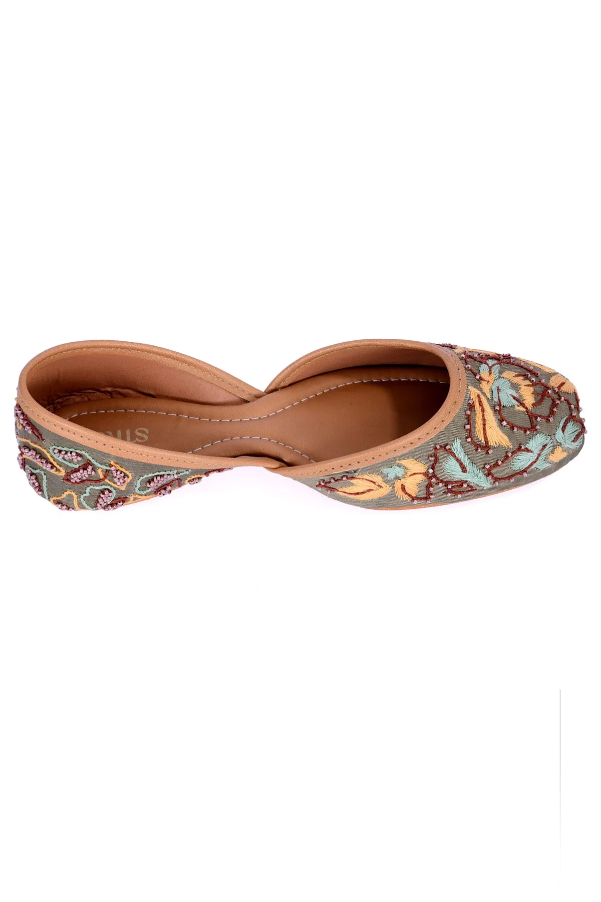 Green Thread Embroidered Jutti