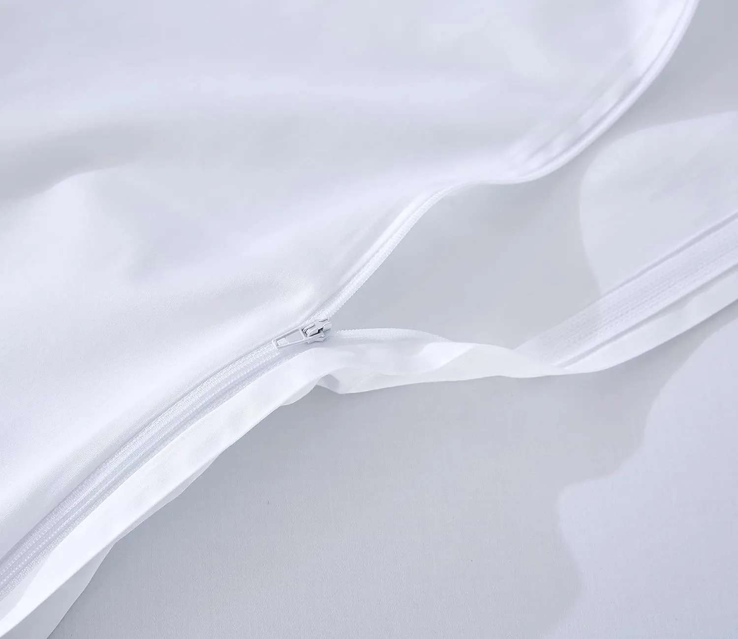 Karen 2 Pieces White Duvet Cover Set Without Filling Black Stripe Trim 100% Egyptian Cotton 300 Thread Count Soft Sateen Hotel Collection Zipper Closure Corner Ties(White Black,Twin)