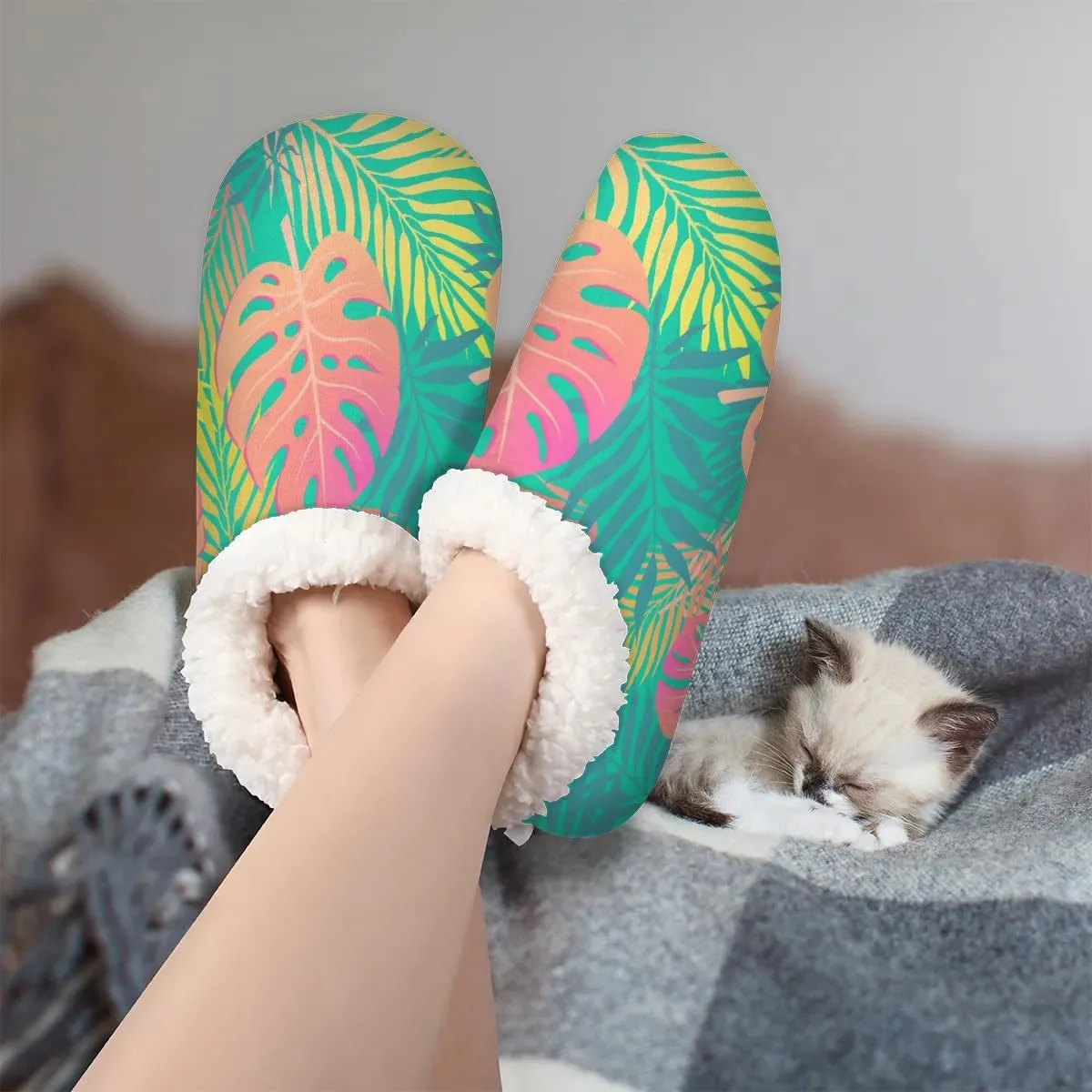 KOBLEN Tropical Chic Slippers for Women House Shoes with Fleece Lining Wide Comfy Full Slippers Lightweight Cozy Loafer with Rubber Sole Unisex Slippers Adults for Indoor Outdoor