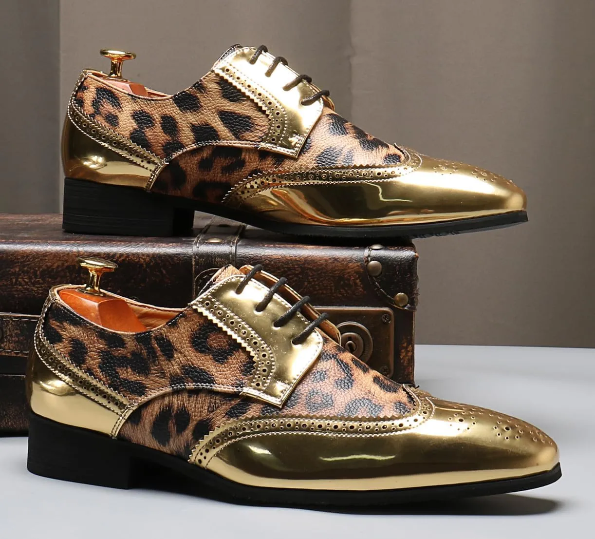 Mens Oxfords Formal Dress Leopard Texture Wingtip Derby Glossy Leather Shoes for Men Fashion Wedding Prom Modern Shoes Business Casual Tuxedo Luxury Shoes
