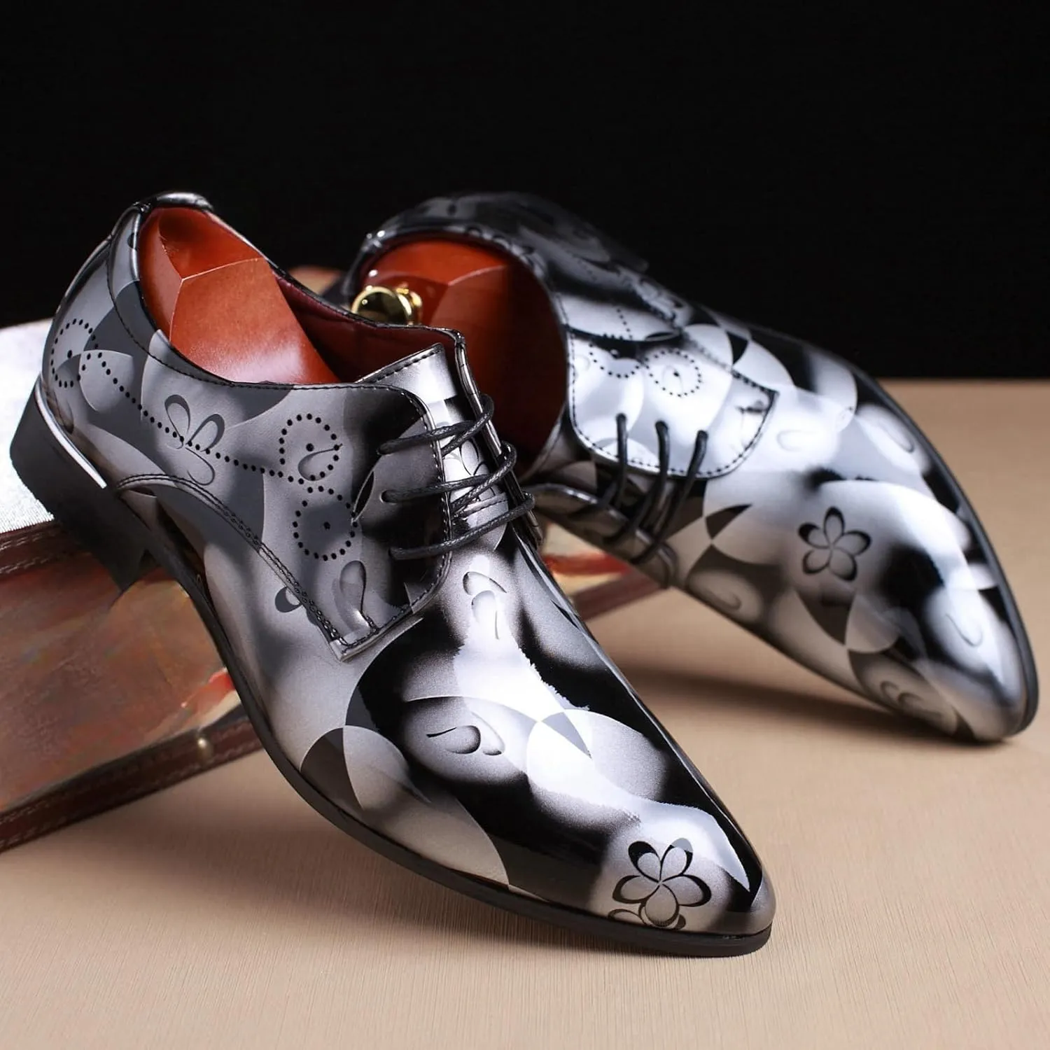 Mens Patent Leather Printing Lace Up Oxford Dress Shoes Modern Low Top Pointed Toe Tuxedo Derby Shoes for Work Office Formal Wedding
