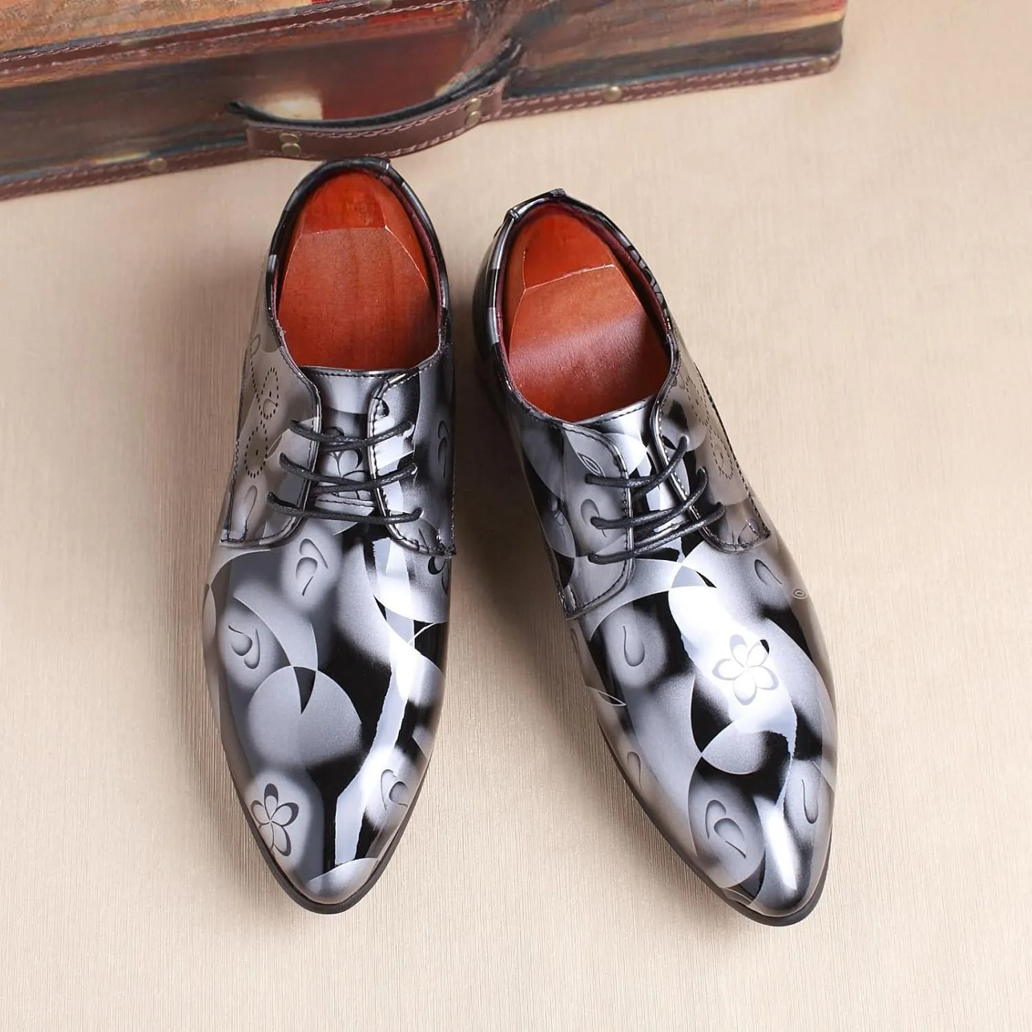Mens Patent Leather Printing Lace Up Oxford Dress Shoes Modern Low Top Pointed Toe Tuxedo Derby Shoes for Work Office Formal Wedding