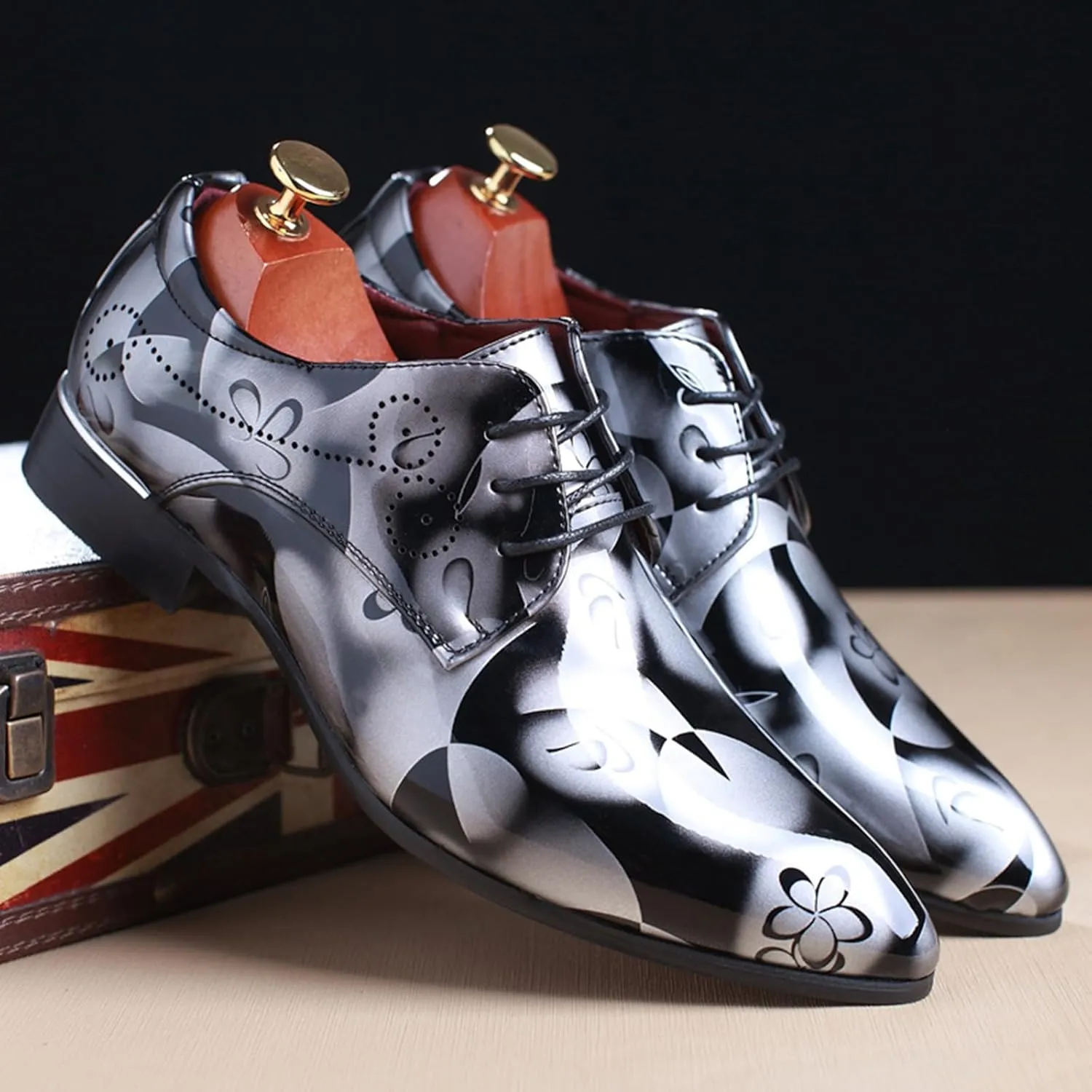 Men's Patent PU Leather Derby Shoes Wedding Wingtip Dress Shoes Men's Formal Footwear