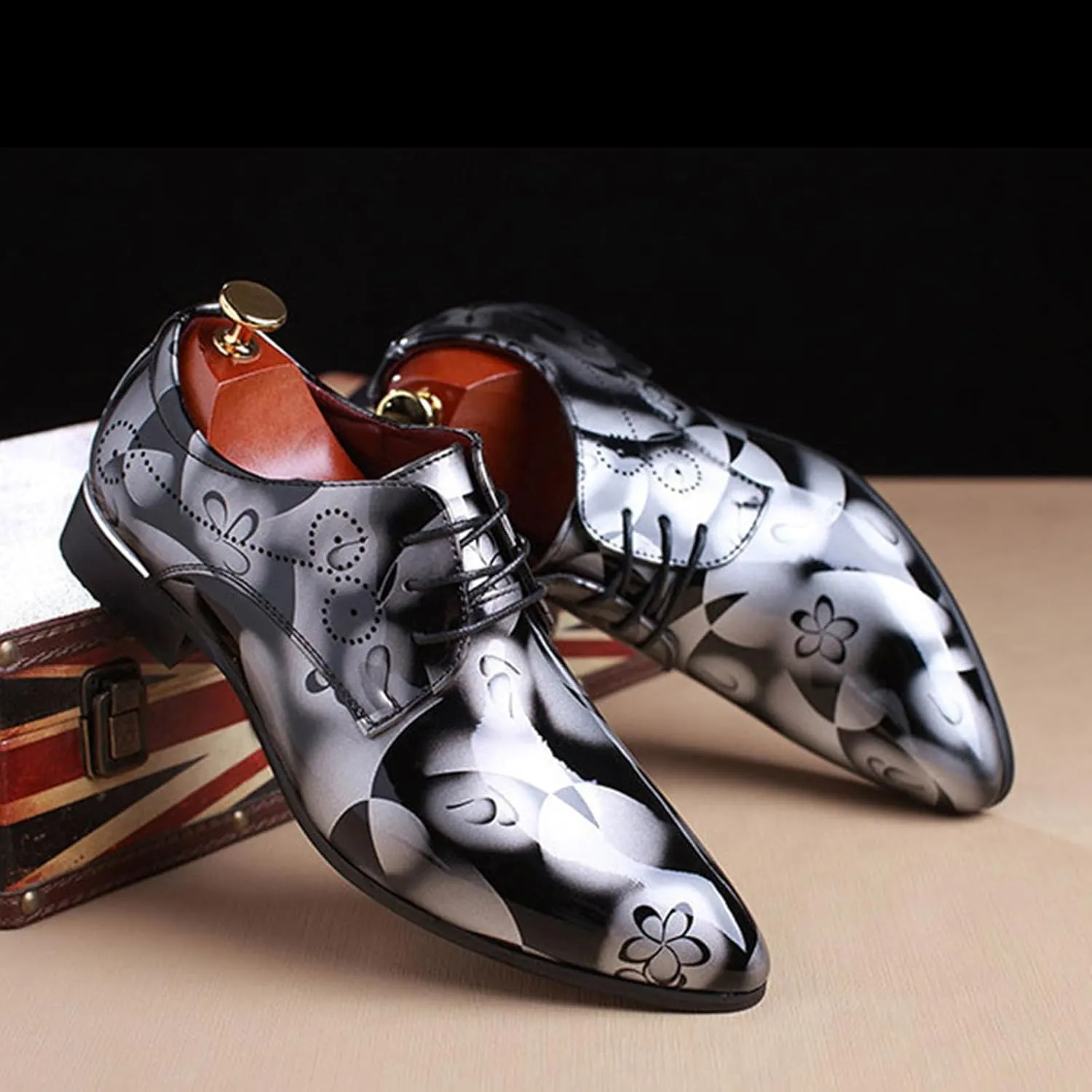 Men's Patent PU Leather Derby Shoes Wedding Wingtip Dress Shoes Men's Formal Footwear
