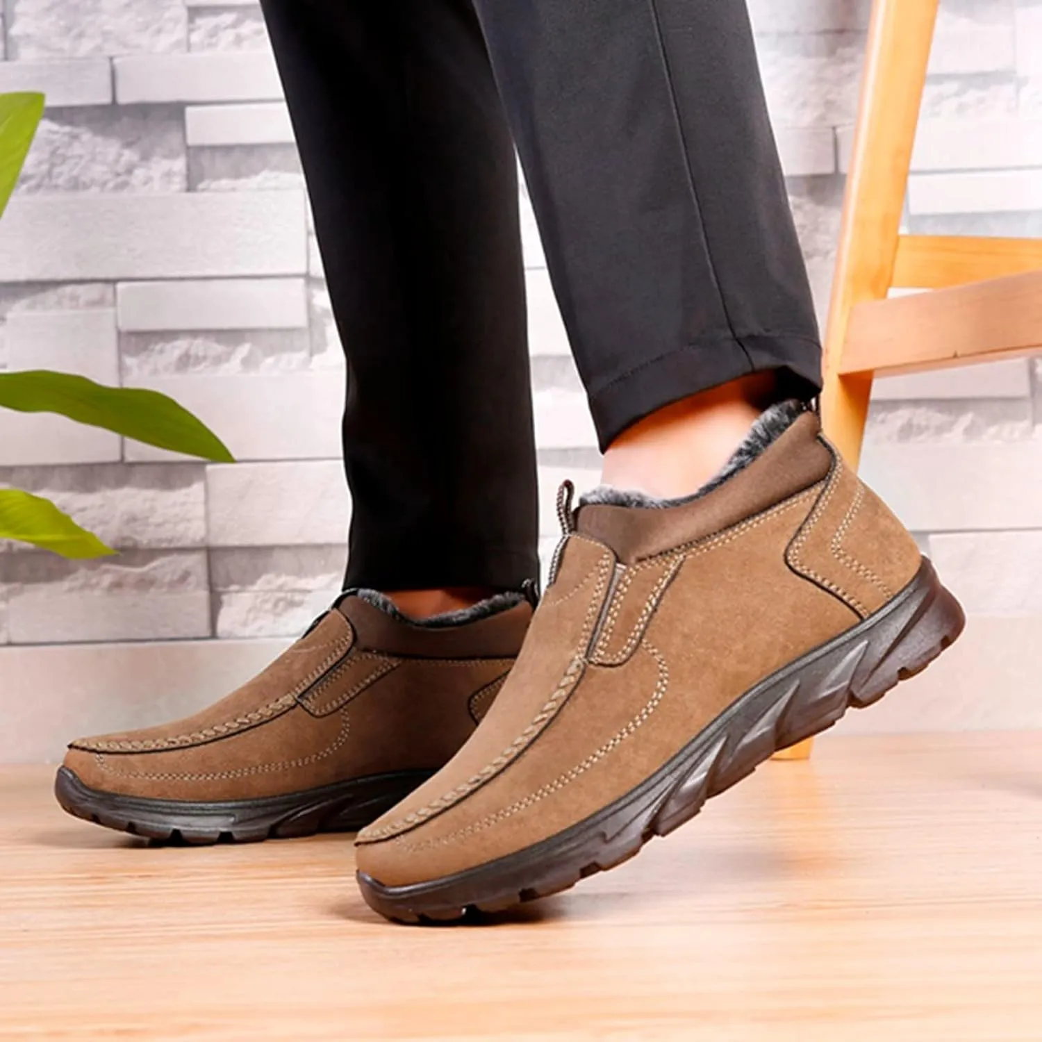Men's Snow Boots Solid Color Flat Lazy Shoes Round Toe Slip On Ankle Booties Winter Fur Lined Sneaker Outdoor Walking Shoes
