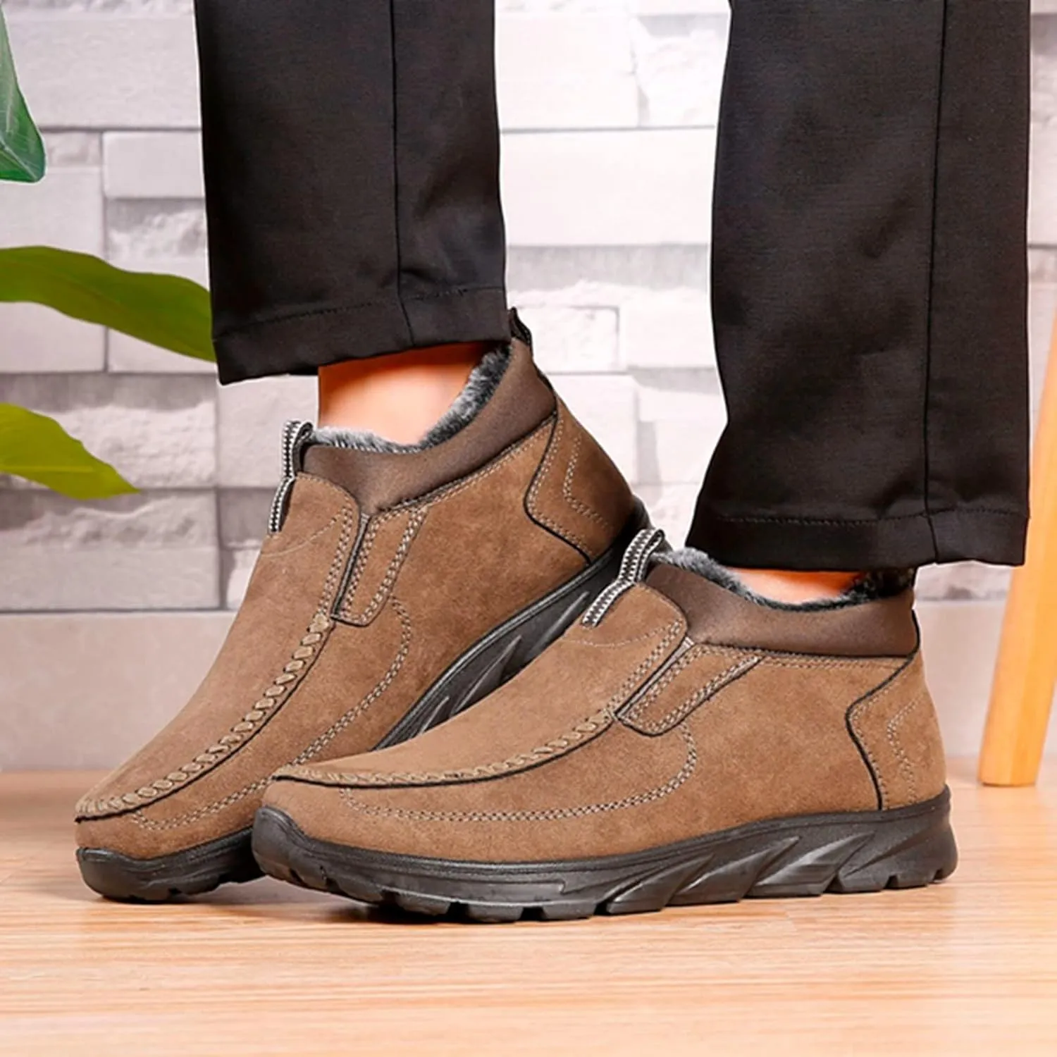 Men's Snow Boots Solid Color Flat Lazy Shoes Round Toe Slip On Ankle Booties Winter Fur Lined Sneaker Outdoor Walking Shoes
