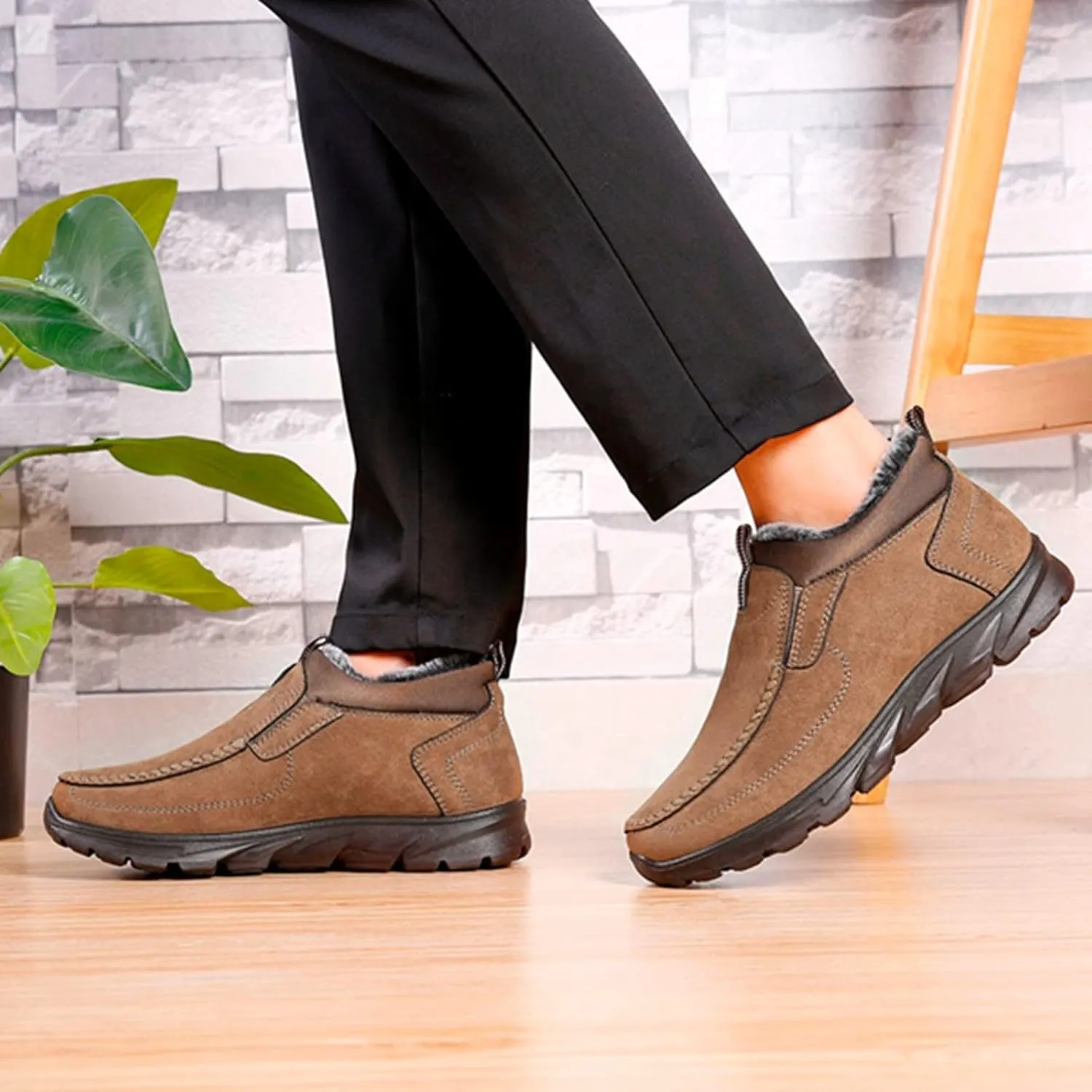 Men's Snow Boots Solid Color Flat Lazy Shoes Round Toe Slip On Ankle Booties Winter Fur Lined Sneaker Outdoor Walking Shoes