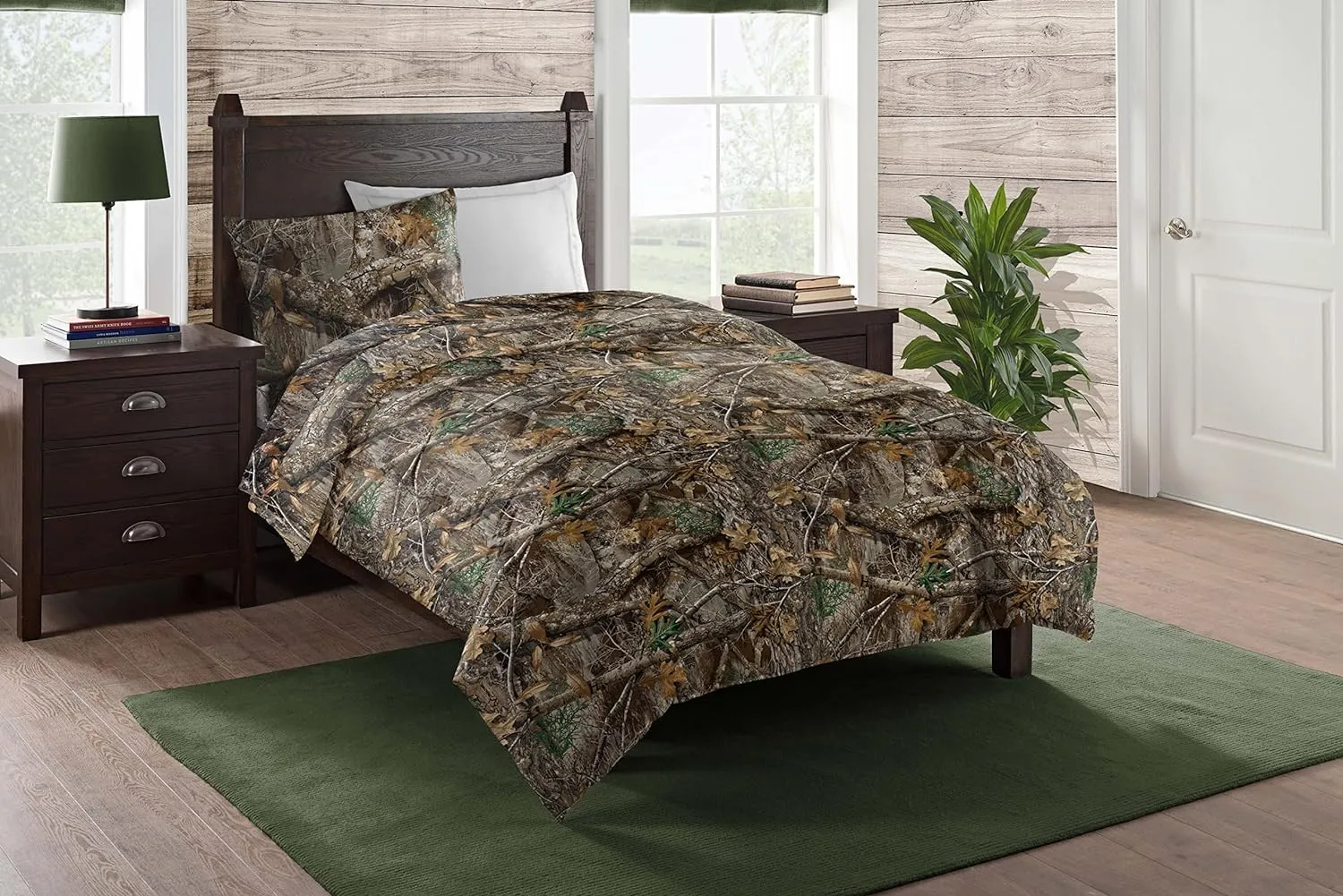 Northwest Realtree Edge Camo Bed in a Bag Set – 4-Piece Twin – Comforter, Pillowcase, Fitted Sheet, Flat Sheet – All Seasons Cabin Bedding