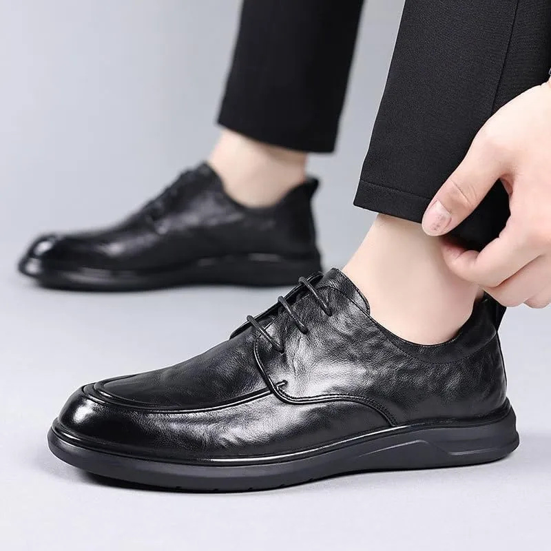 Ophisticated Men's Brogue Oxford Shoes with Perforated Detailing and Leather Sole for a Timeless Look
