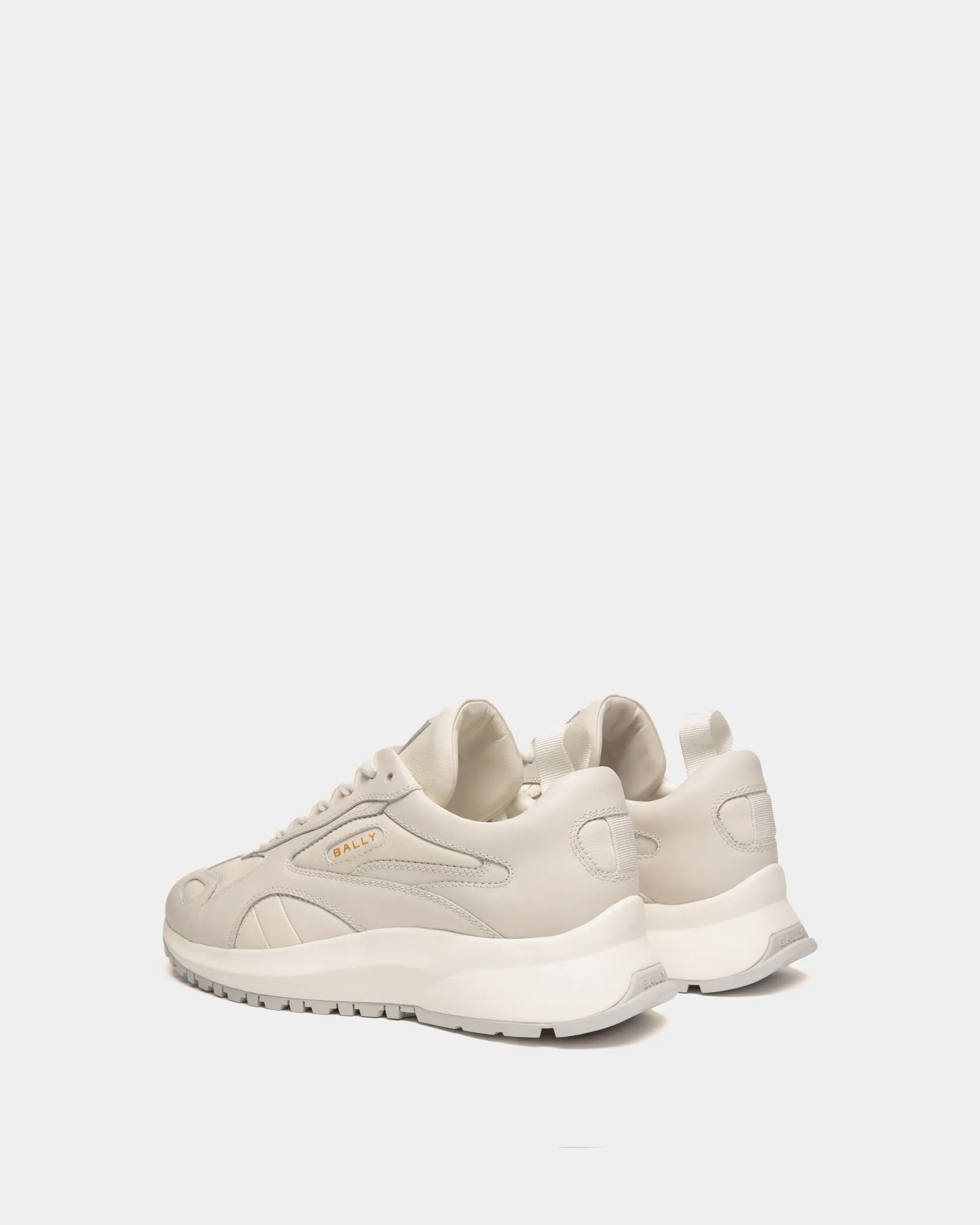 Outline Sneaker In White Leather