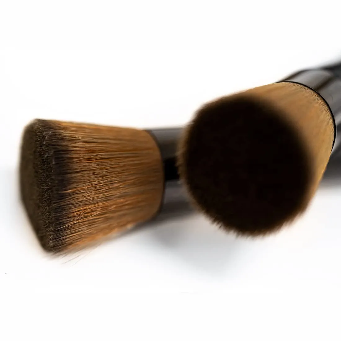 Palladio Flat Kabuki Brush, Professional Makeup Brush for Foundation, Face Blush, Powder, Cream, Contour & Highlight, Synthetic Bristles Provide Buildable Coverage for a Natural Even Looking Finish