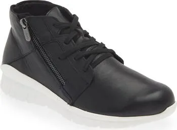 Polaris High Top Sneaker
