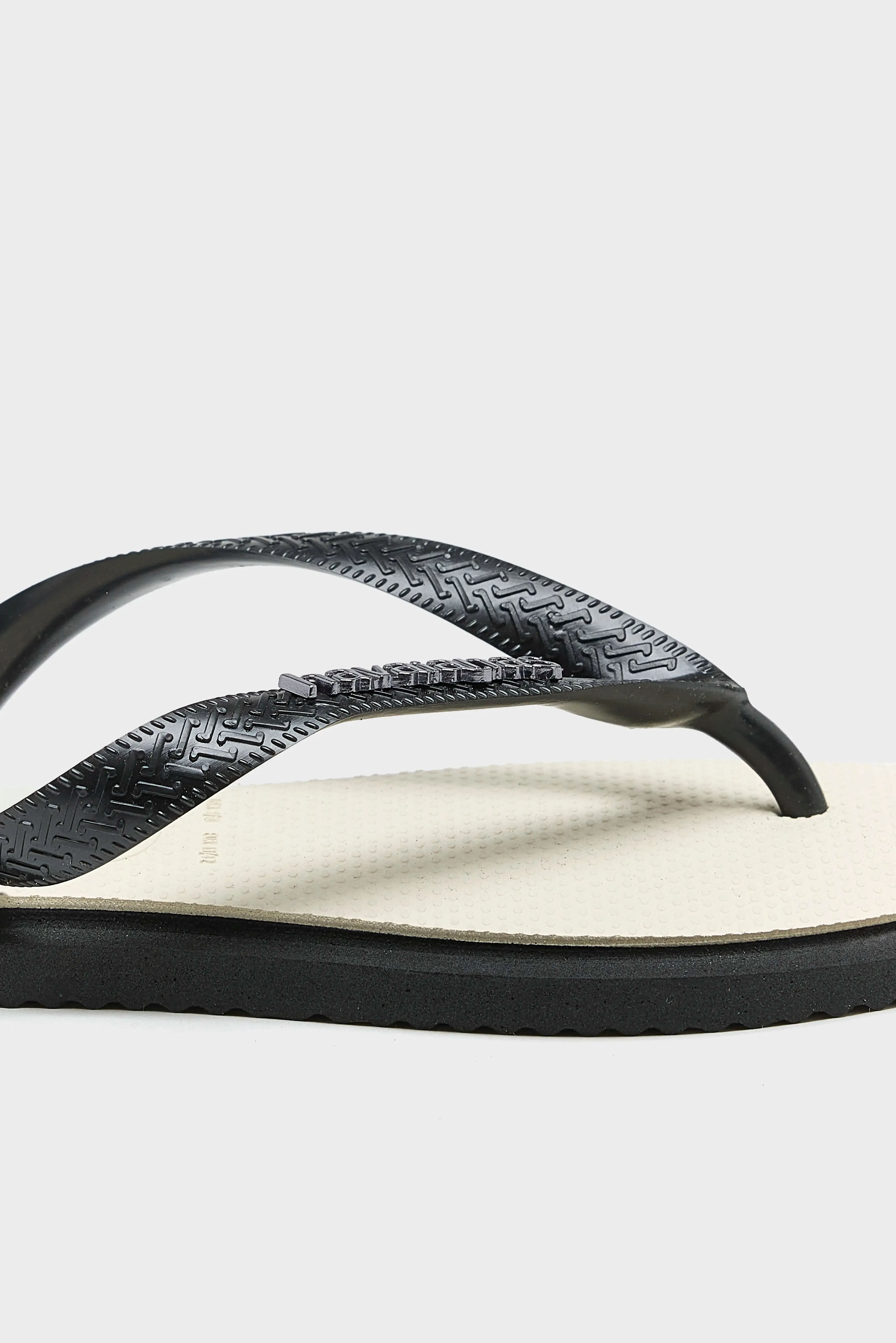 Top Square Fusion Flip Flops for Women  (251 / W / BLACK)