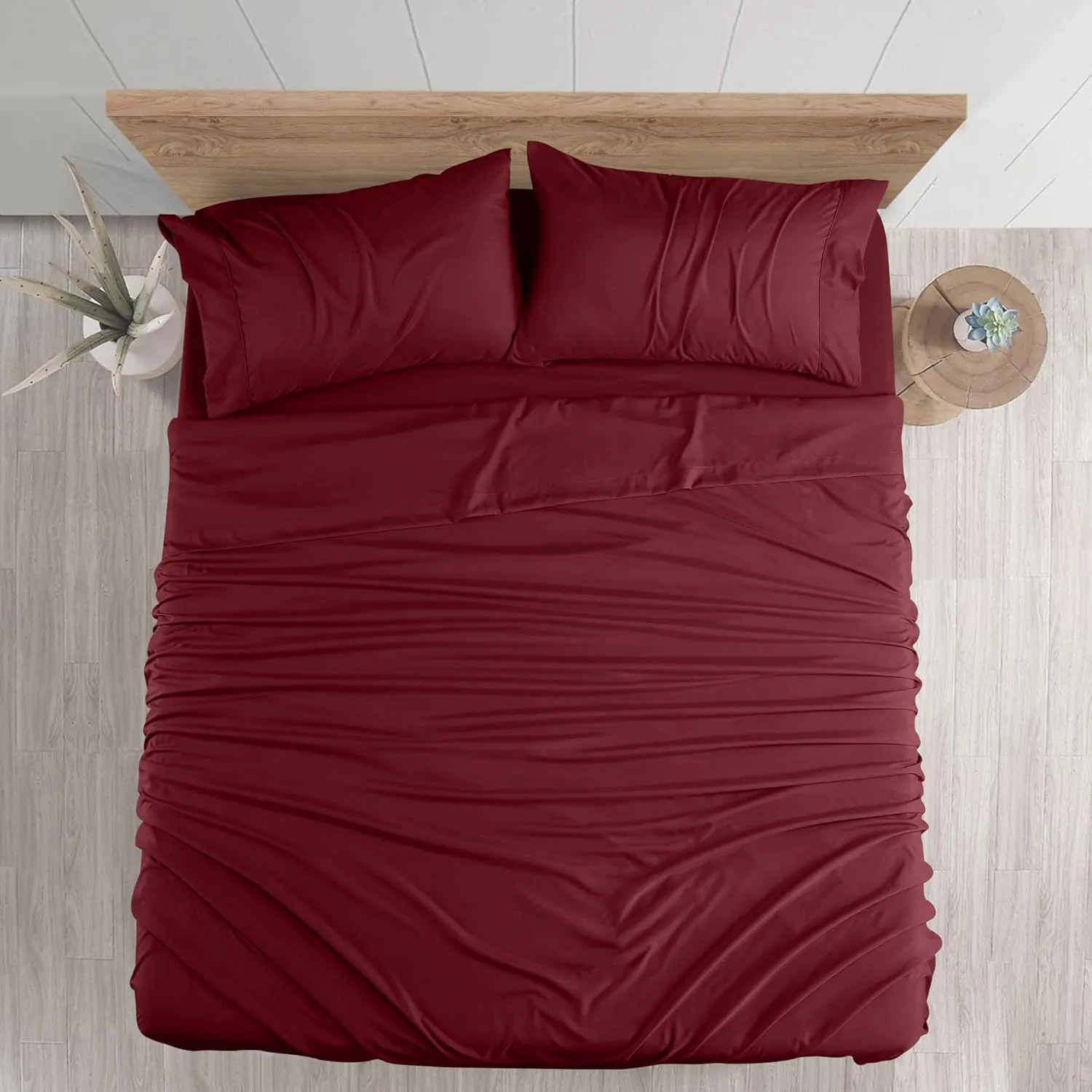 Utopia Bedding Queen Sheet Set - Brushed Microfiber - Soft Bed Sheets for Queen Size Bed Set - Includes 1 Fitted, 1 Flat, & 2 Pillow Cases - Deep Pocket (Burgundy)
