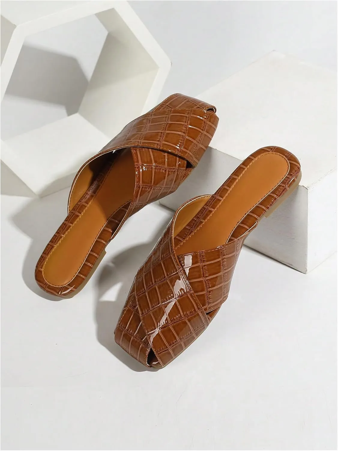 Verdusa Women's Crisscross Square Toe Flat Mules Slip On Slide Mules Backless Loafers