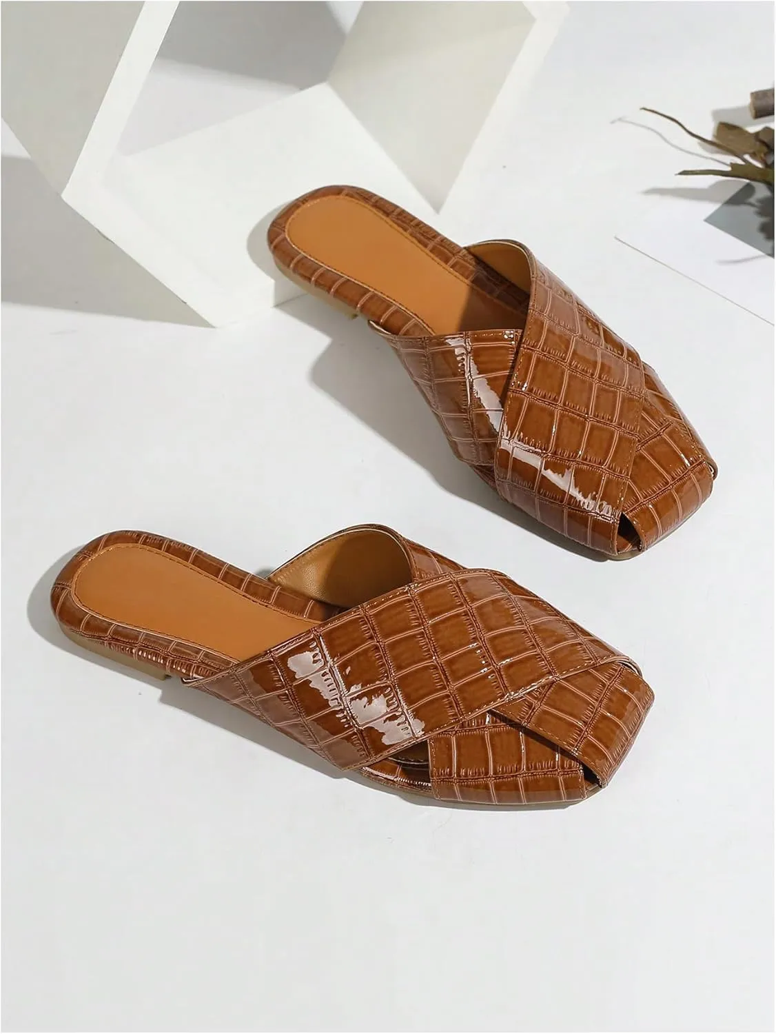 Verdusa Women's Crisscross Square Toe Flat Mules Slip On Slide Mules Backless Loafers