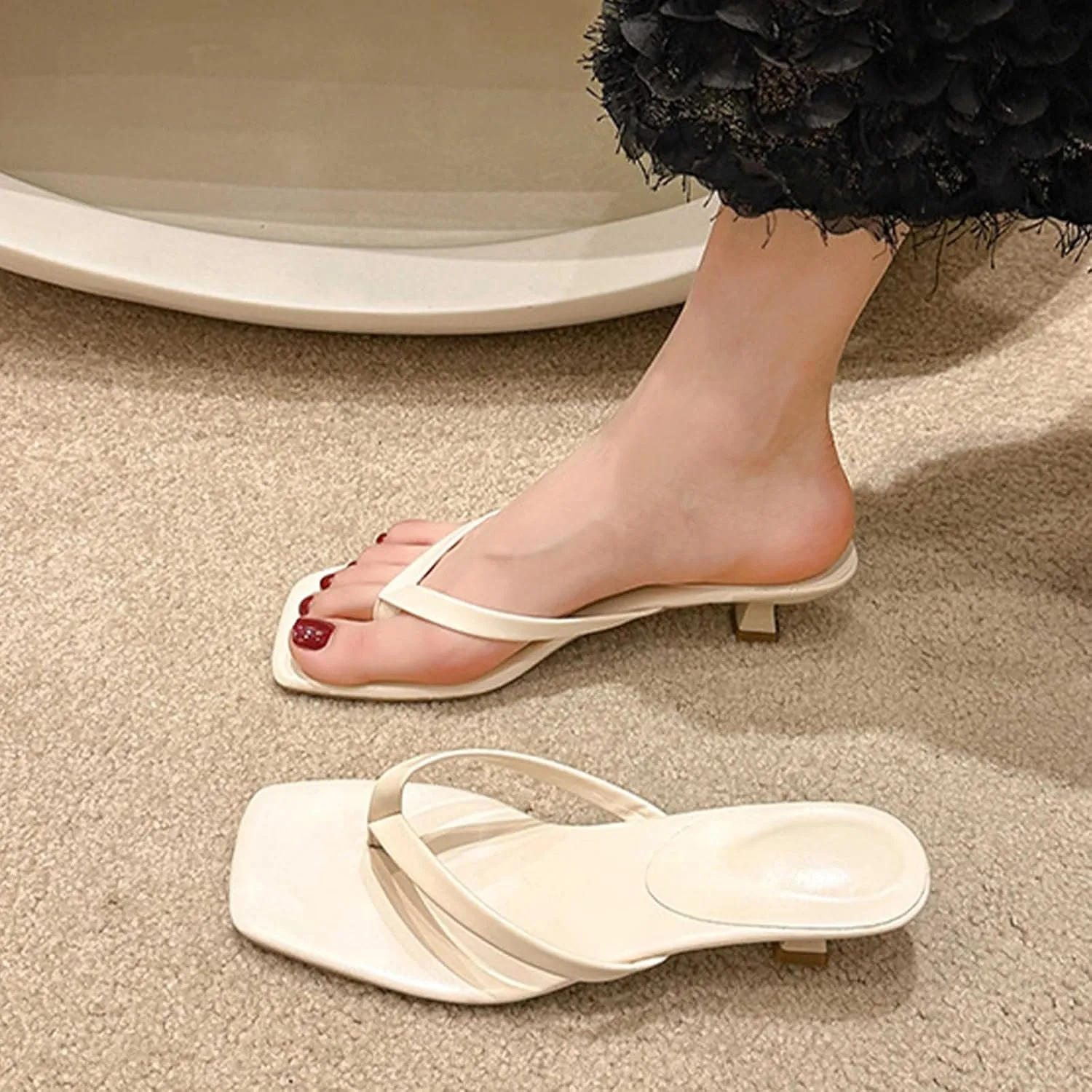 Women's Leather Kitten Heels Thong Sandals Square Open Toe Slip-On Memory Foam Mid Heel Slides Sandals Daily Sexy Party Wedding Dressy Sandals
